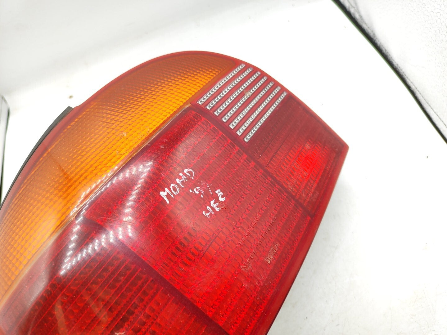 Ford Mondeo Hatch 1995 Rear Left Side Taillight Lamp Light 93BG13N004