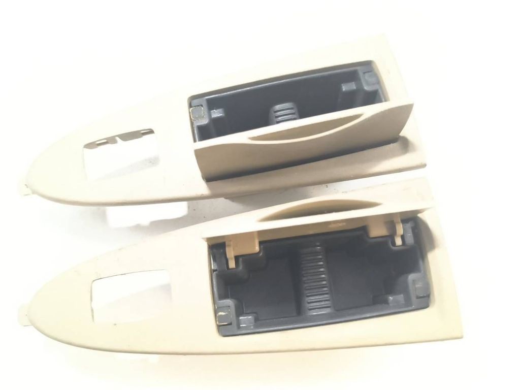 Fiat Croma 2007 Rear Electric window control switch cases