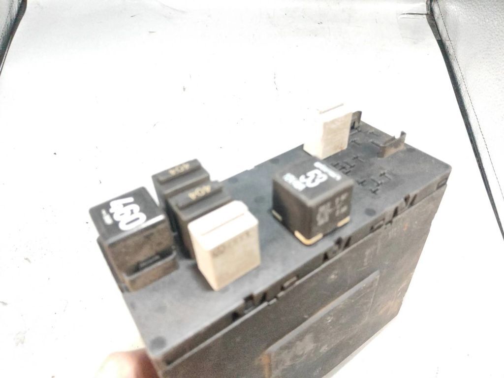 Volkswagen Jetta V 2008 Comfort convenience body module 1K0937049C 