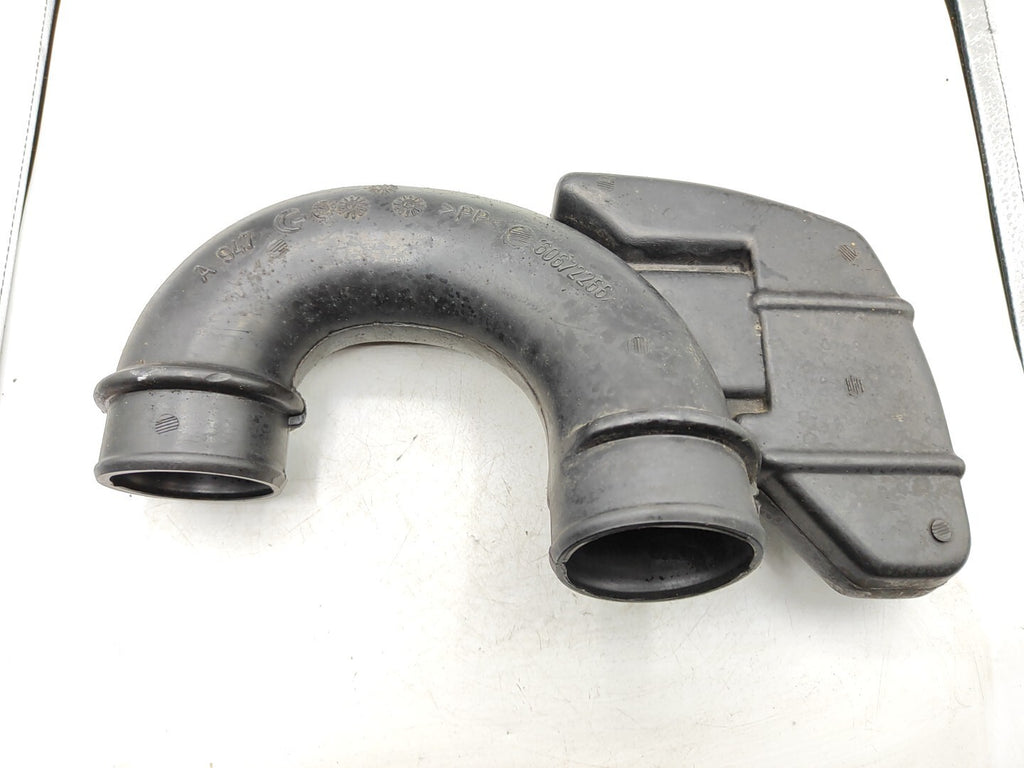 Alfa Romeo 156 1.9JTD 103kW 2004 Engine Air Intake Pipe 60672266 60630540