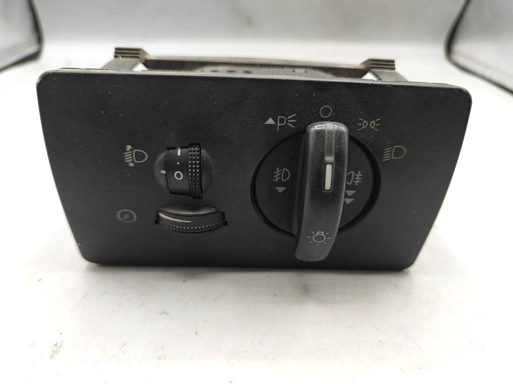 Ford Mondeo Mk III 2003 Headlight Light switch button 1S7T13A024FB 
