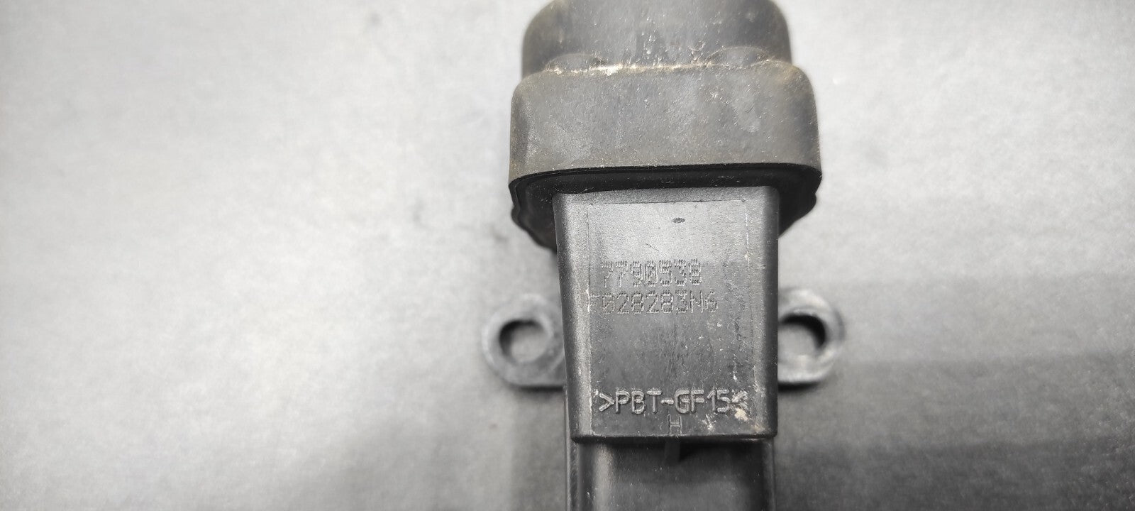 Alfa Romeo 159 1.9JTDm 88kW 2007 Fuel Cut Off Switch 7790538