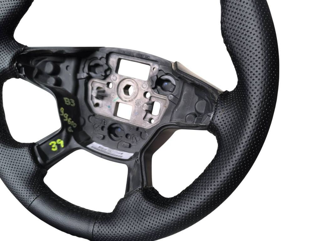 Ford Focus 2013 Steering wheel BM513600AD3 / NEW COVER GOOD CONDITION