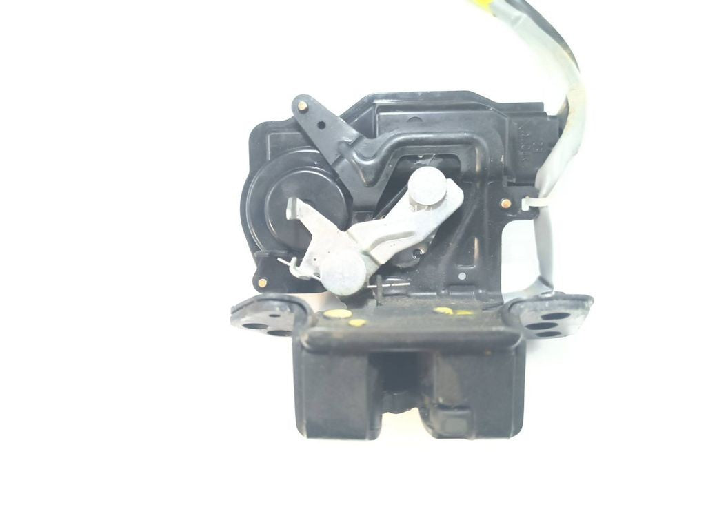 Toyota Avensis T250 2006 Rear Tailgate trunk boot lock catch latch 