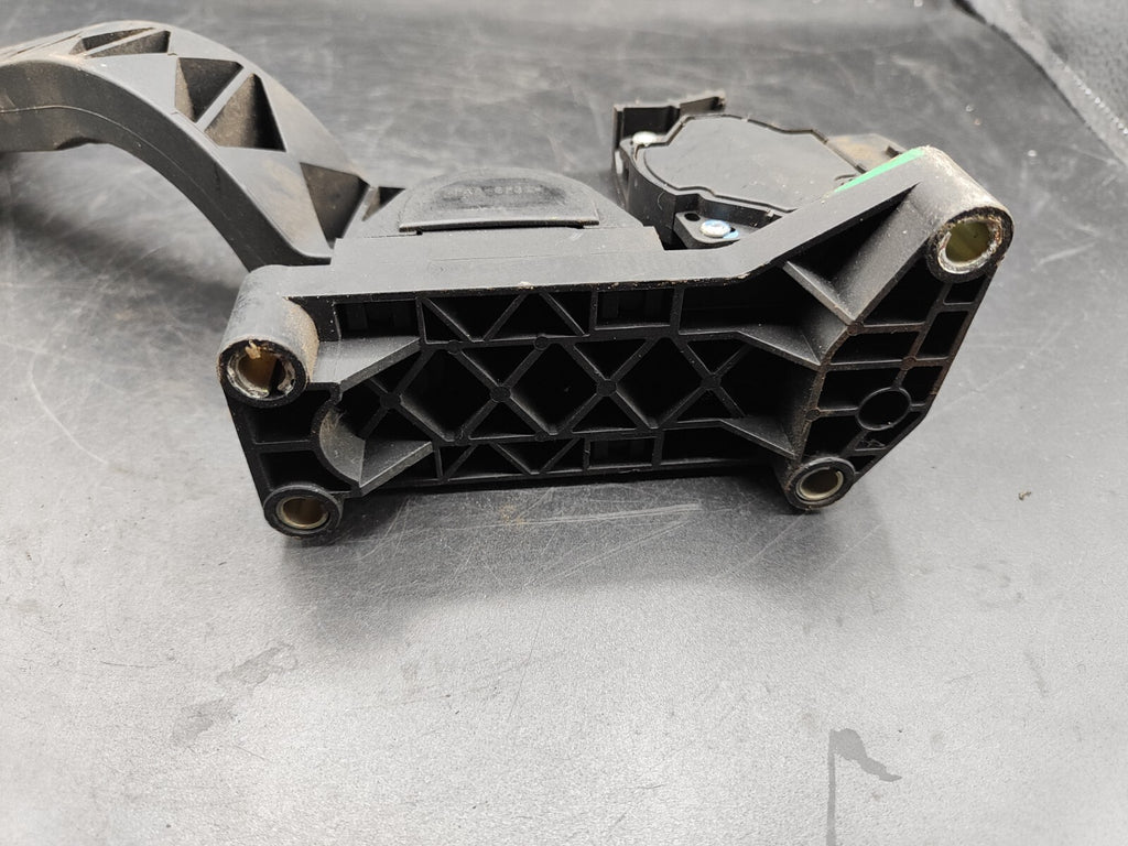 Alfa Romeo 147 GT 1.9JTD Diesel 2004 LHD Throttle Gas Pedal 0281002380 46755863