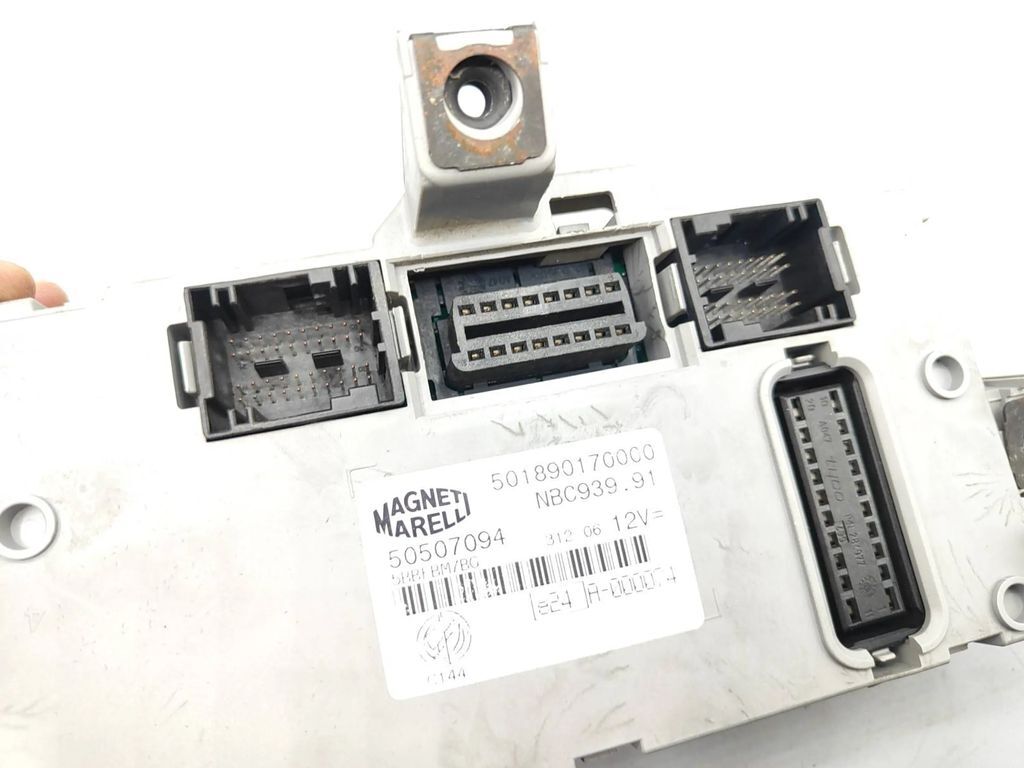 Alfa Romeo 159 Diesel 2007 Comfort convenience body module 50507094 