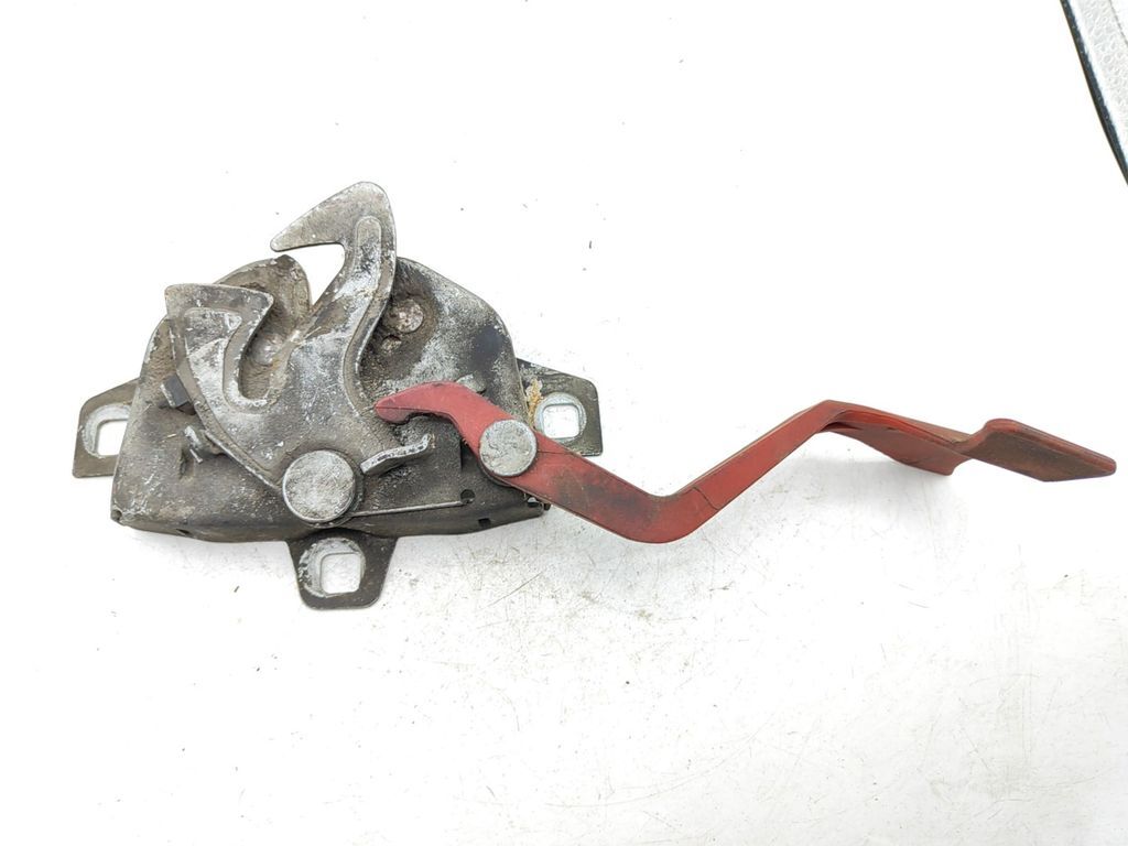 Alfa Romeo 156 2.4JTD 20V Diesel 2004 Front bonnet hood lock catch 