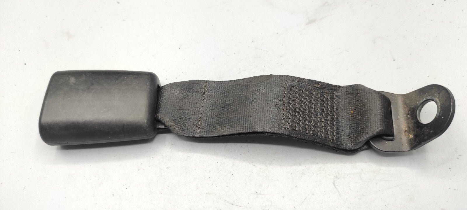 Alfa Romeo 166 2.4D JTD 110kW 2003 Rear Seat Safety Seatbelt Buckle 56038A