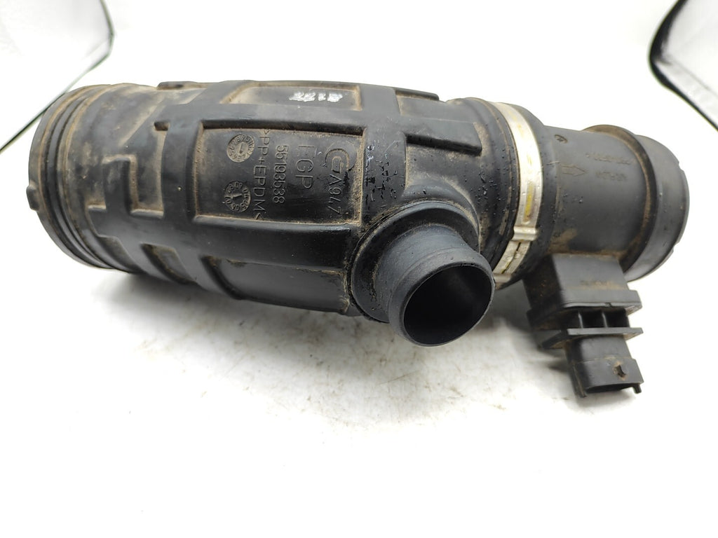 Alfa Romeo 159 1.9JTDM 110kW 2008 Diesel Engine Air Intake Pipe Hose 55193538