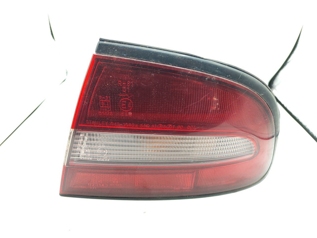 Mitsubishi Galant 1994 Sedan Rear Right Taillight Lamp Light 0431593R