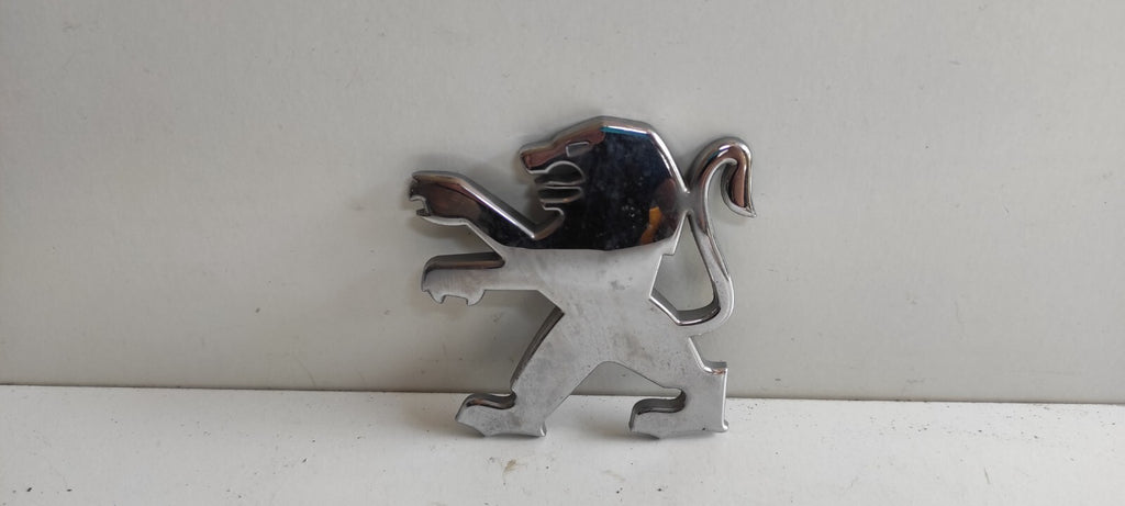Peugeot 607 3.0i V6 Petrol 2001 Logo / Emblem / Sticker 9631717280