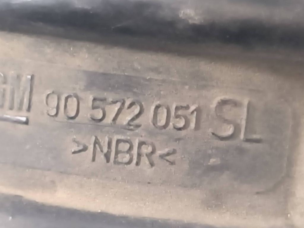 Opel Vectra B DTI 2001 Diesel air intake hose pipe 90572051 