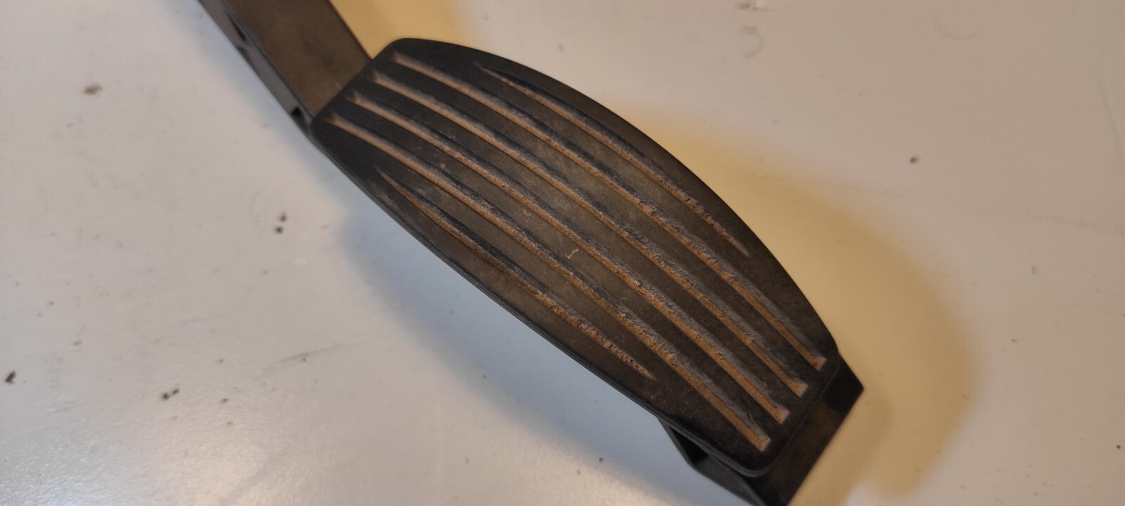 Alfa Romeo 147 1.9JTD 85kW 2002 LHD Throttle Gas Pedal 0281002380 46755863