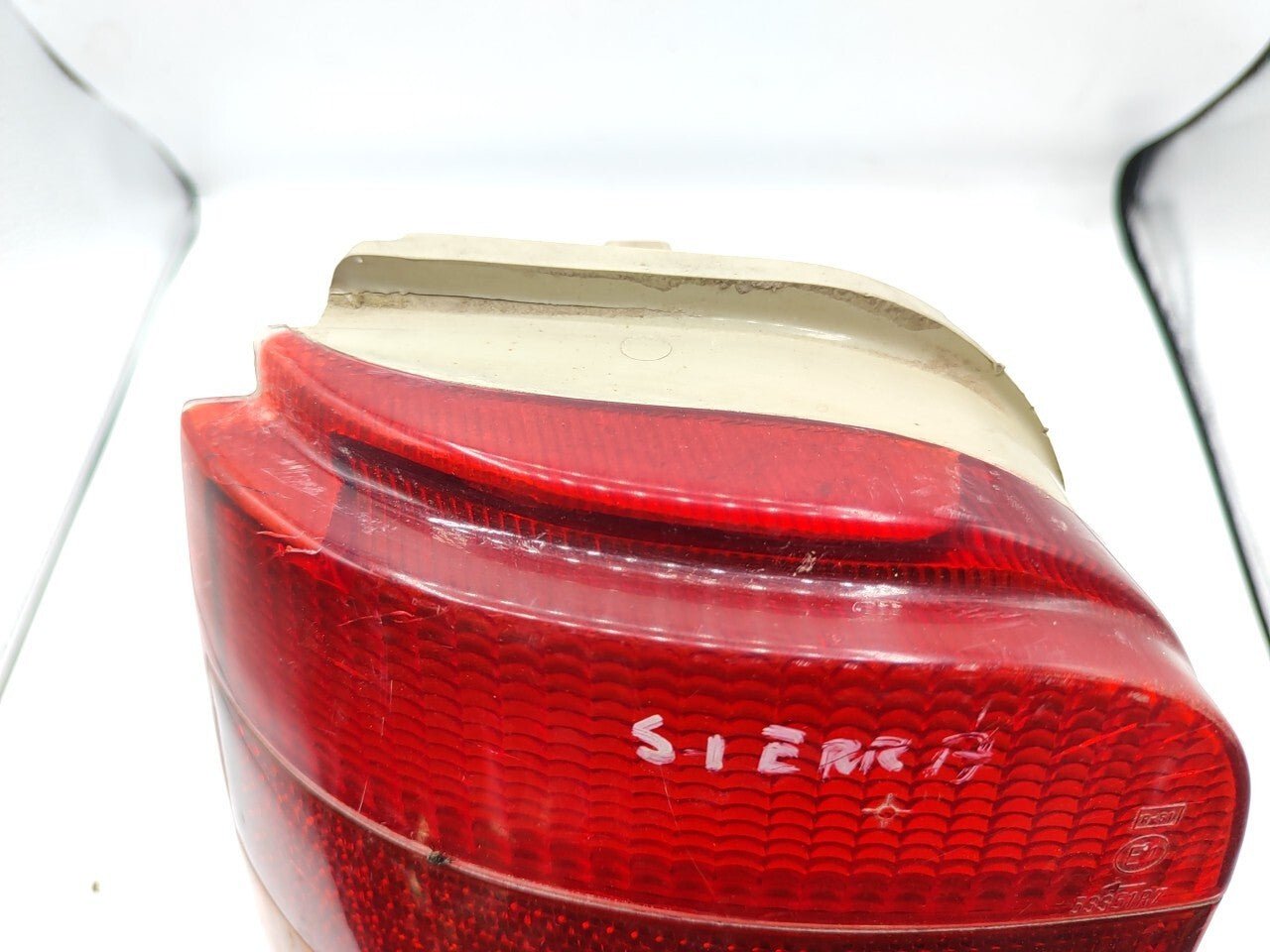 Ford Sierra COMBI 1985 LHD Rear Left Taillight Light 83BG13N00