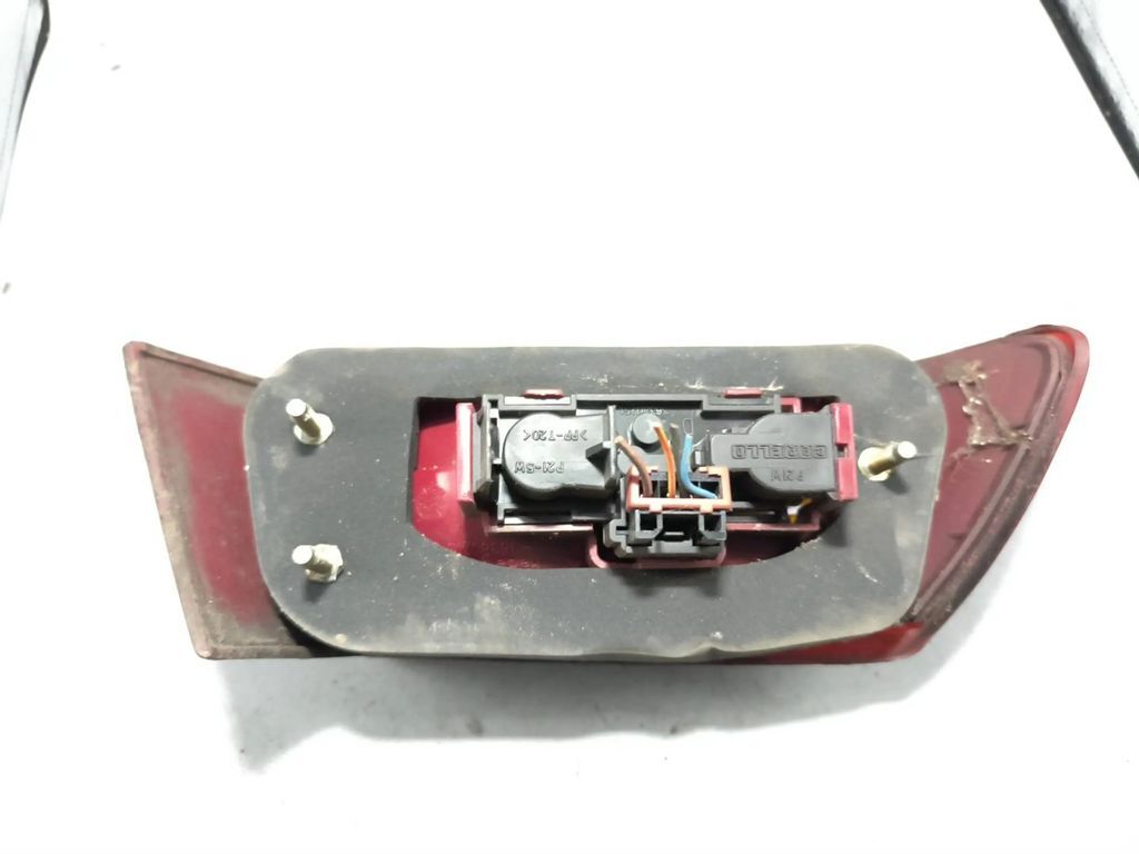 Alfa Romeo 145 146 1995 rear right tail light lamp 36380748 