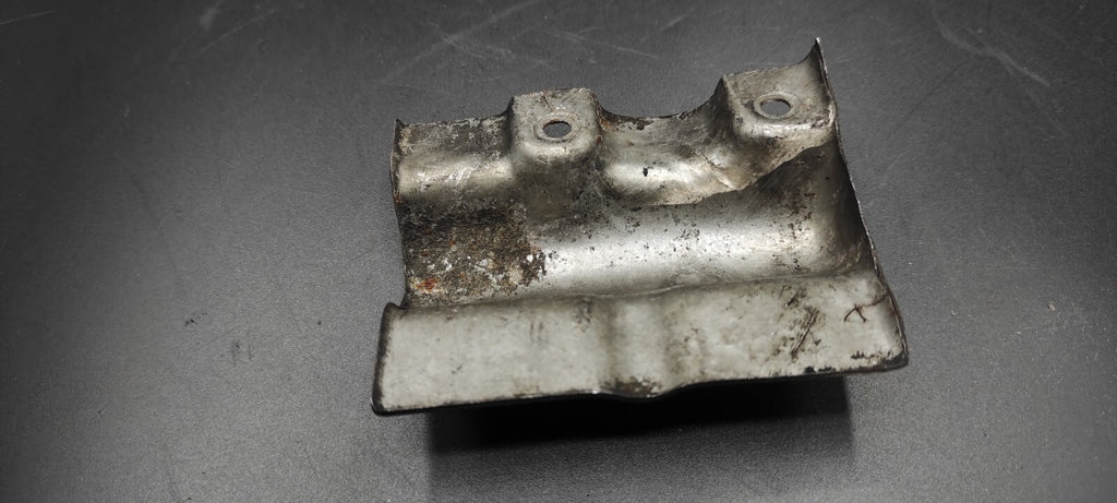 Alfa Romeo 159 2.4JTDm 147kW 2007 EGR Bracket Mount Cover 55194361