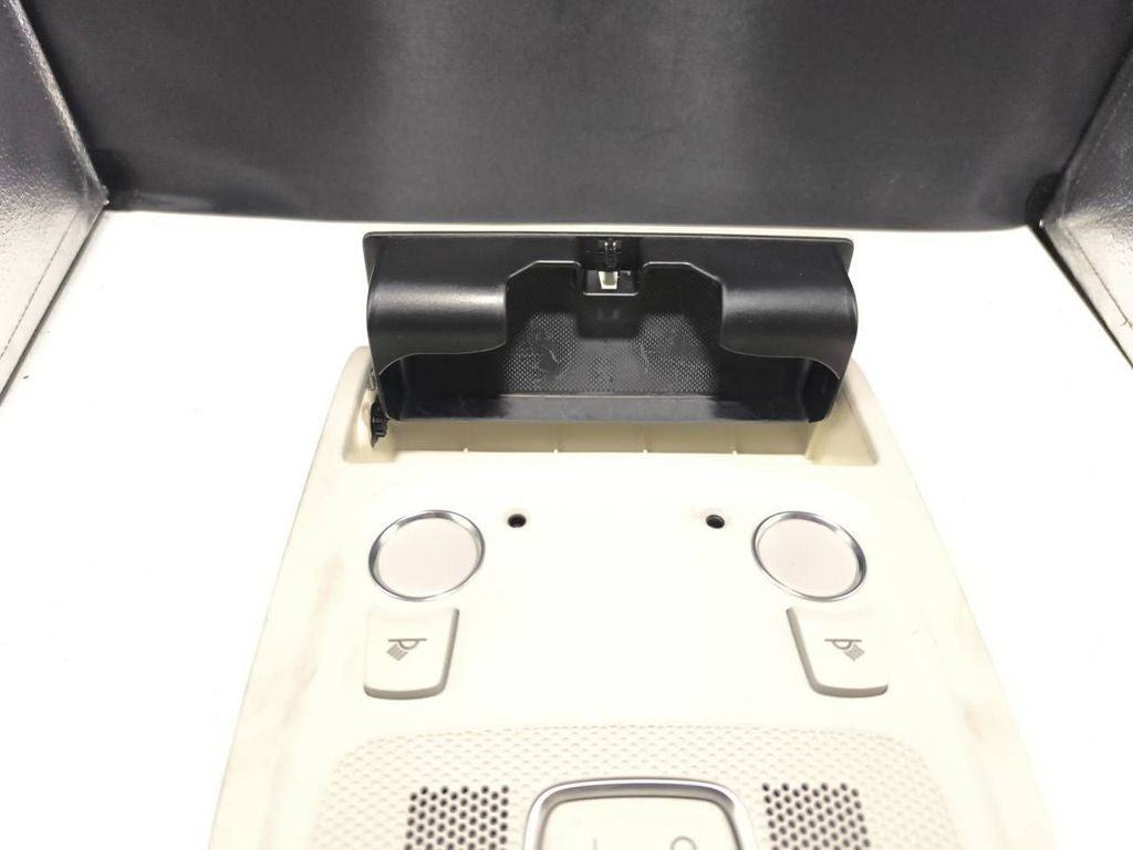 Audi A4 S4 B8 8K 2014 front reading dome seat light 8T0947135B 