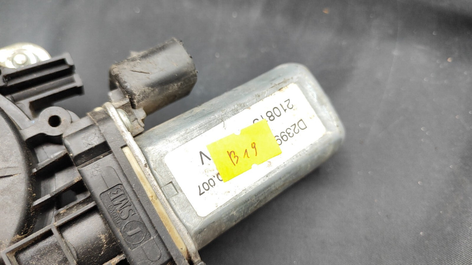 Alfa Romeo 156 JTD 2004 Front Right Door Window Regulator Mechanism D239907