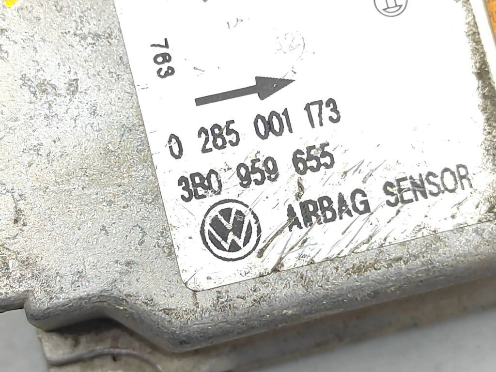 Volkswagen VW PASSAT B5 1.8T 1999 Control unit module 3B0959655 