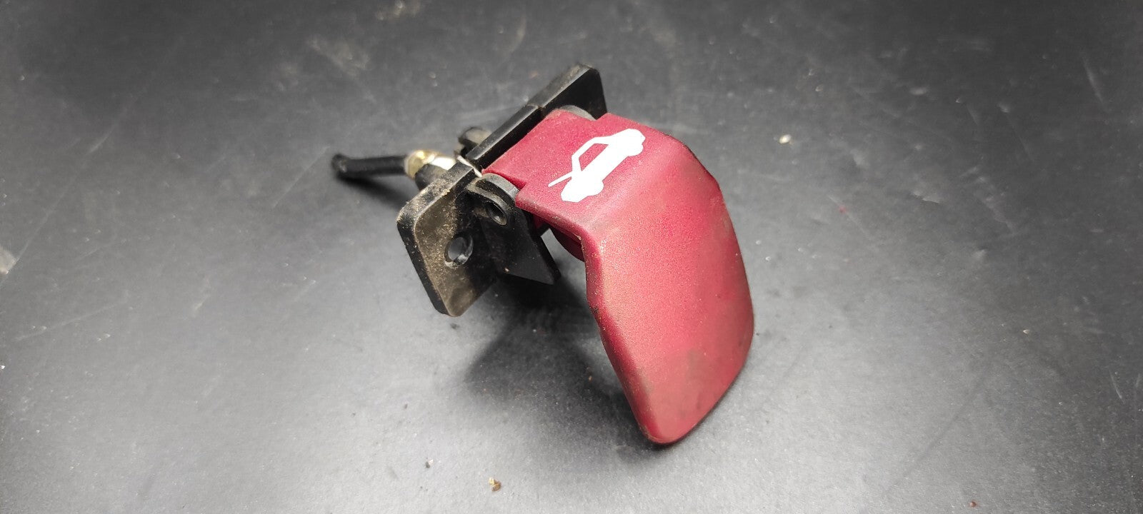 Alfa Romeo 156 147 GT JTD 2003 LHD Bonnet Hood Open Release Handle