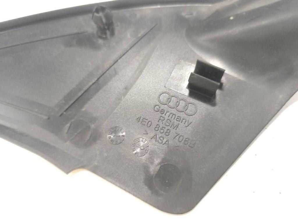 Audi A8 S8 D3 4E 2004 right plastic wing mirror trim cover 4E0858706B 