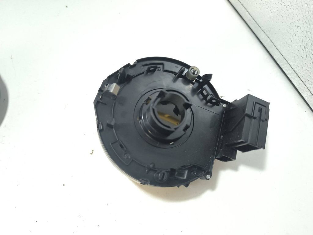 Toyota Avensis T250 2.2D 2006 Slip ring clock squib SRS ring 