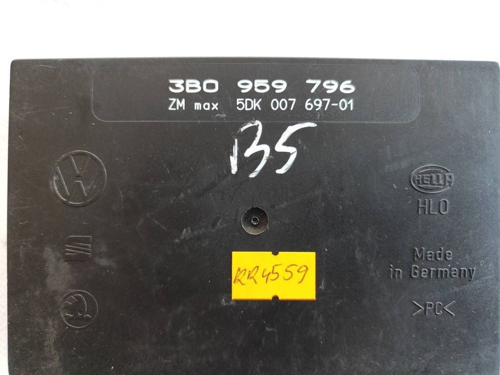Volkswagen PASSAT B5 TDI 1998 Comfort convenience body module 3B0959796 