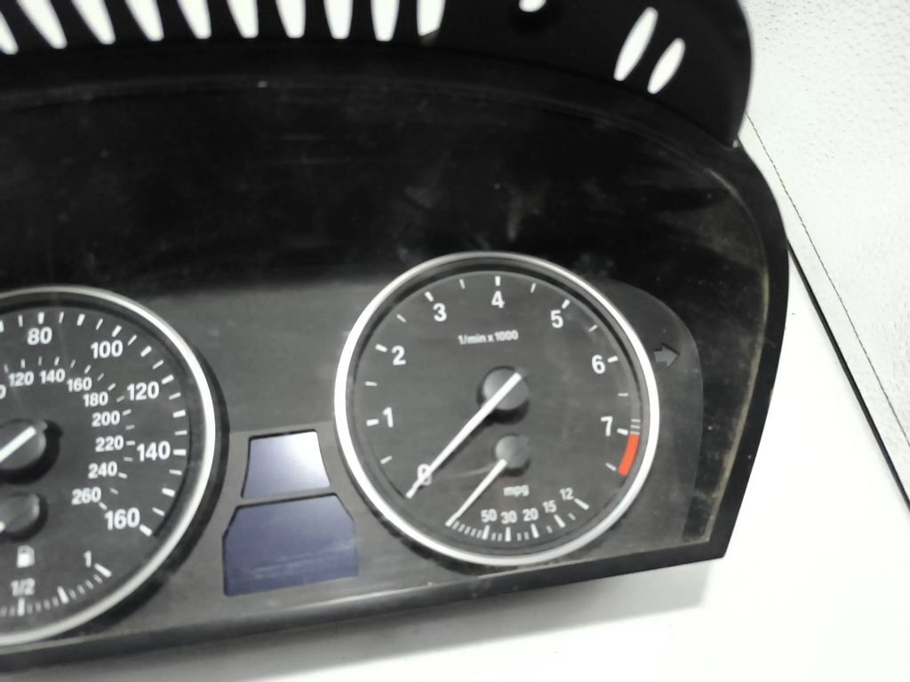 62109194887 BMW E60 E61 525i 528i 530i 535i speedometer instrument cluster 