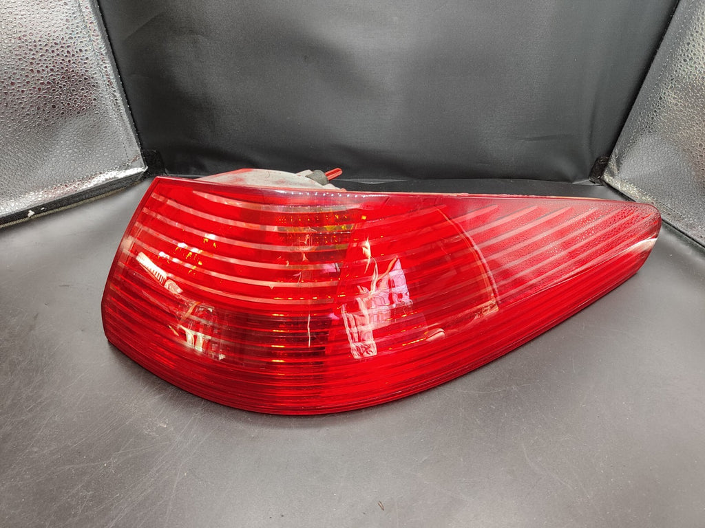 Peugeot 607 3.0 V6 2001 LHD Rear Right Taillight Lamp Light Assembly