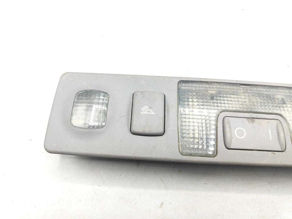 Audi A6 C5 2.8i 2000 Interior Roof Reading Light 4B0947111