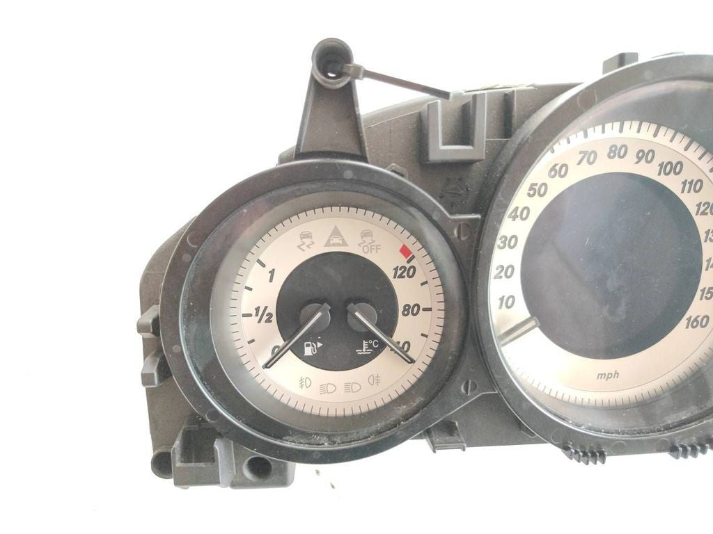 A2049002808 Mercedes-Benz C W204 2008 RHD speedometer instrument cluster 