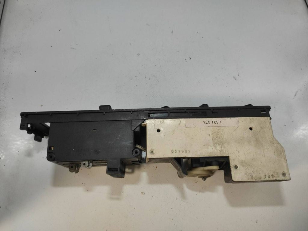 BMW 5 Series E34 1995 Climate control unit module 1391378 