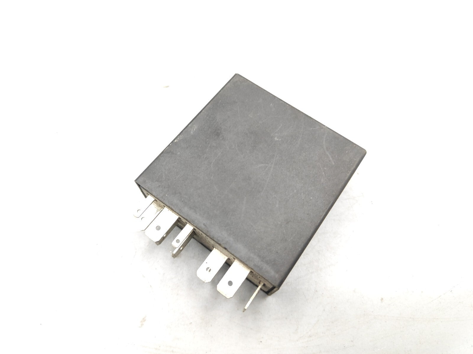 Volkswagen Passat B5 1999 Windshield Wiper Module ECU Relay 4B0955531A