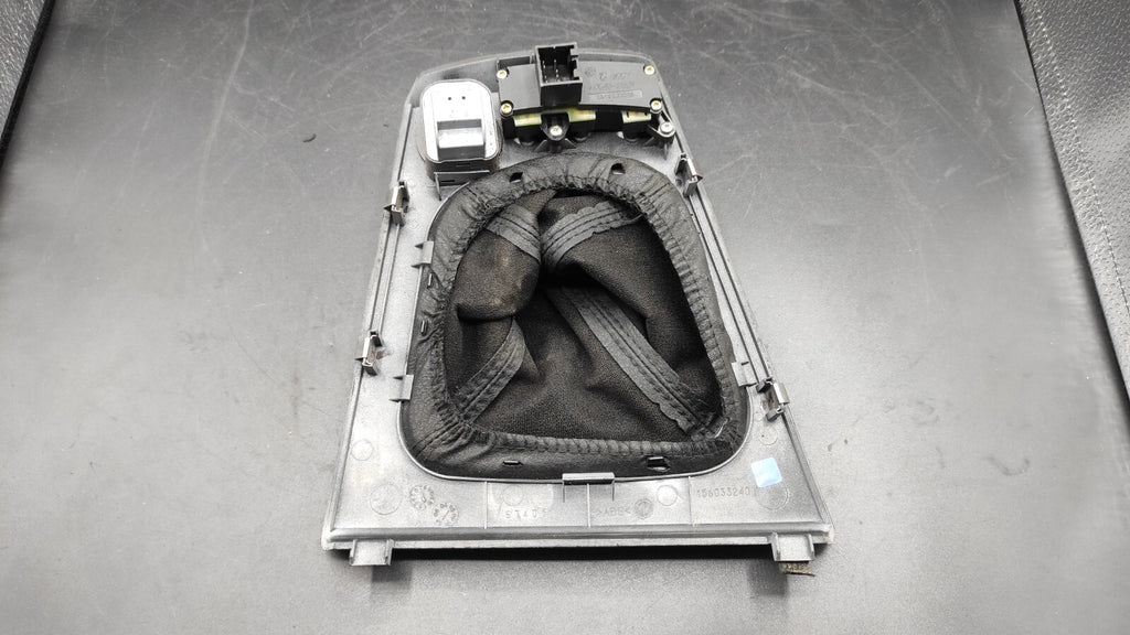 Alfa Romeo 156 2003 Gear Shift Knob Surround Leather Gaiter 156033240