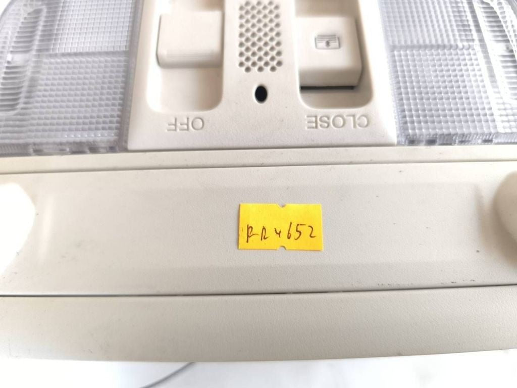 Honda CR-V 2014 front reading dome seat light 0302167 