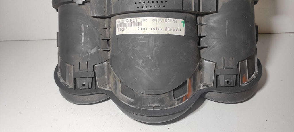 Alfa Romeo GT 1.9JTD 110kW 2004 LHD Speedometer 156050197 110080264011