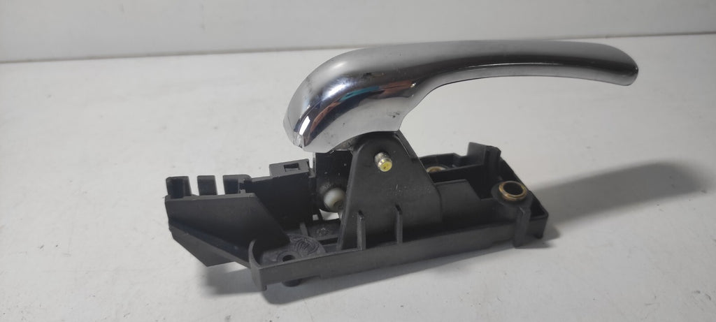 Alfa Romeo 166 2.4JTD 110kW Diesel 2003 Front Right Interior Inner Door Handle
