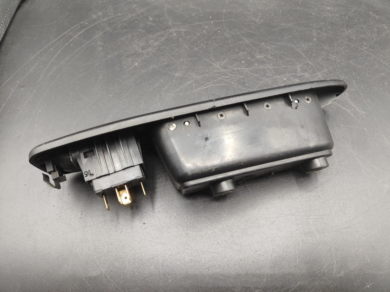 Alfa Romeo 166 2.4JTD 110kW 10V 2003 Electric Window Switch Button 156018359