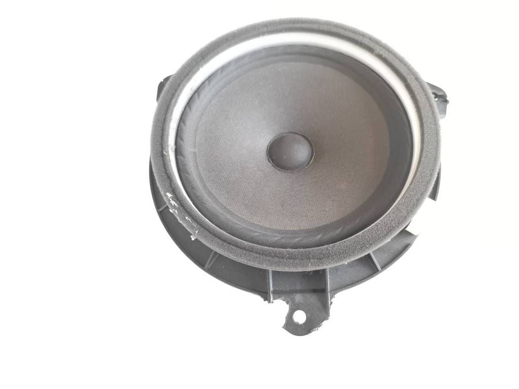 Toyota RAV 4 (XA30) 2008 rear door speaker 861602B580 