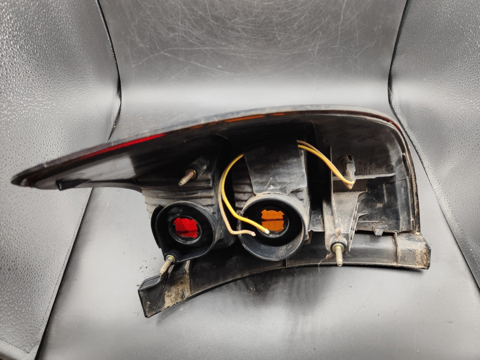 Pontiac Vibe 2004 LHD Rear Left Side Taillight Lamp Light