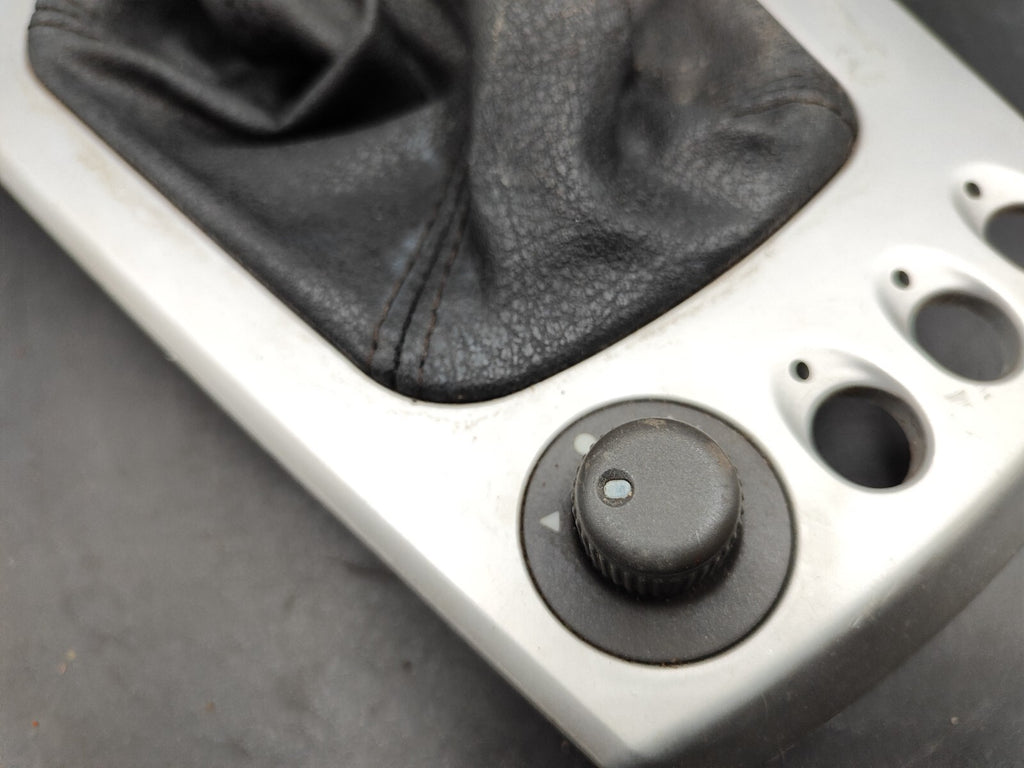 Alfa Romeo 156 2003 Gear Shift Knob Surround Leather Gaiter 156033239