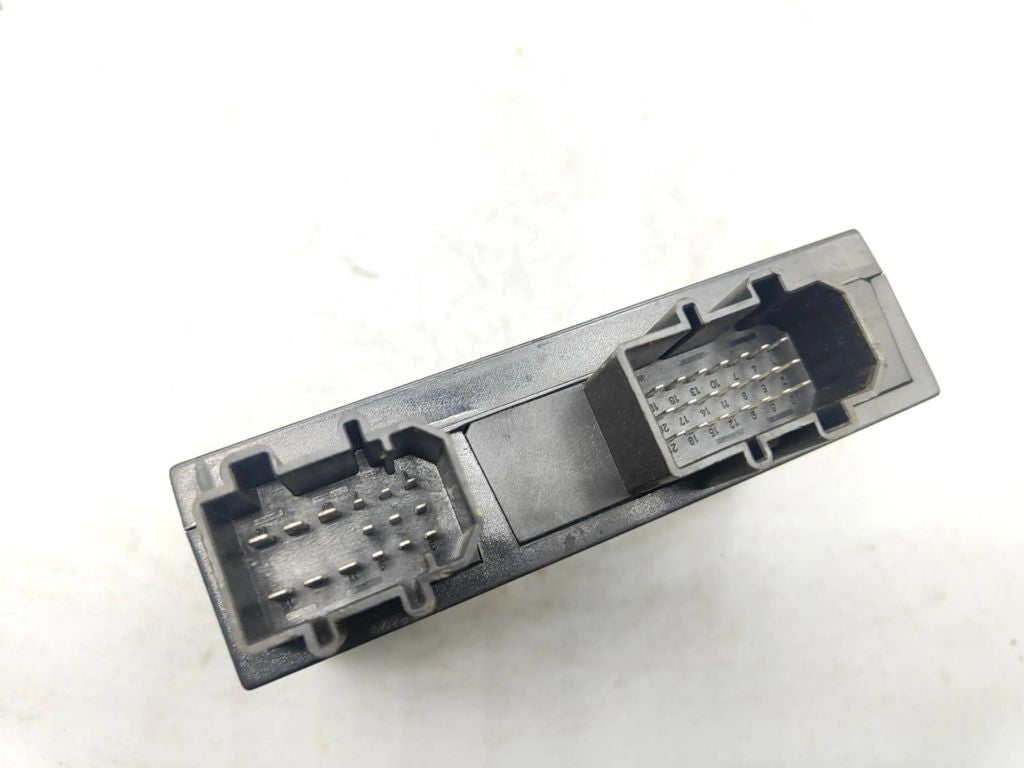 Volkswagen PASSAT B5 1998 Comfort convenience body module 1J0959799AH 