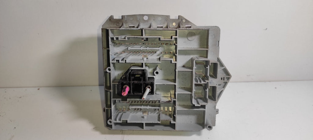 Alfa Romeo 147 1.9JTD 85kW 2003 Diesel Fuse Box Module Unit 51742420