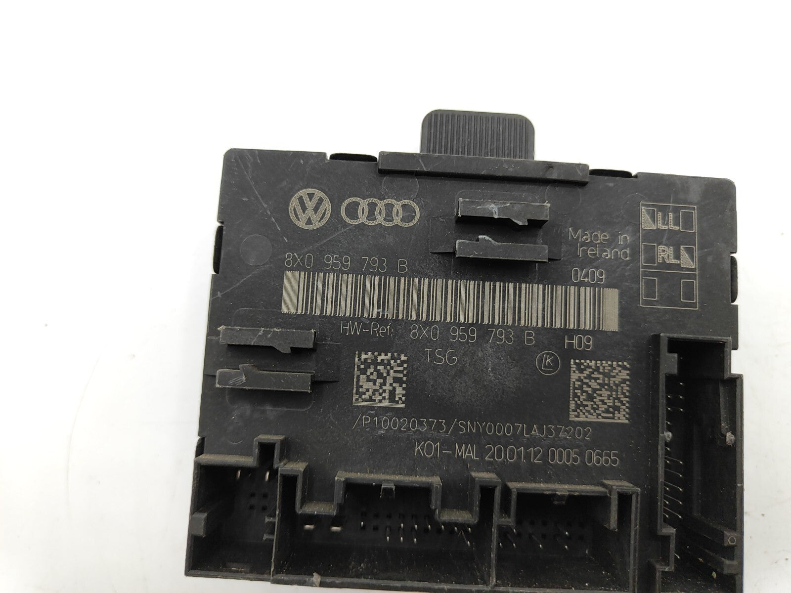 Audi A1 2012 RHD Right Side Door Control Unit Module 8X0959793B