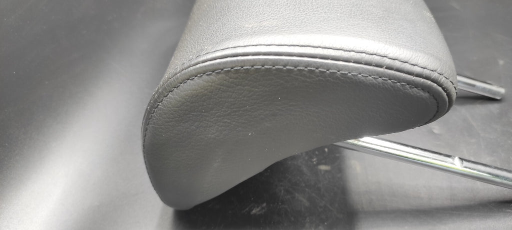 Alfa Romeo GT 1.9JTD 110kW 2007 Rear Interior Seat Headrest Black Leather