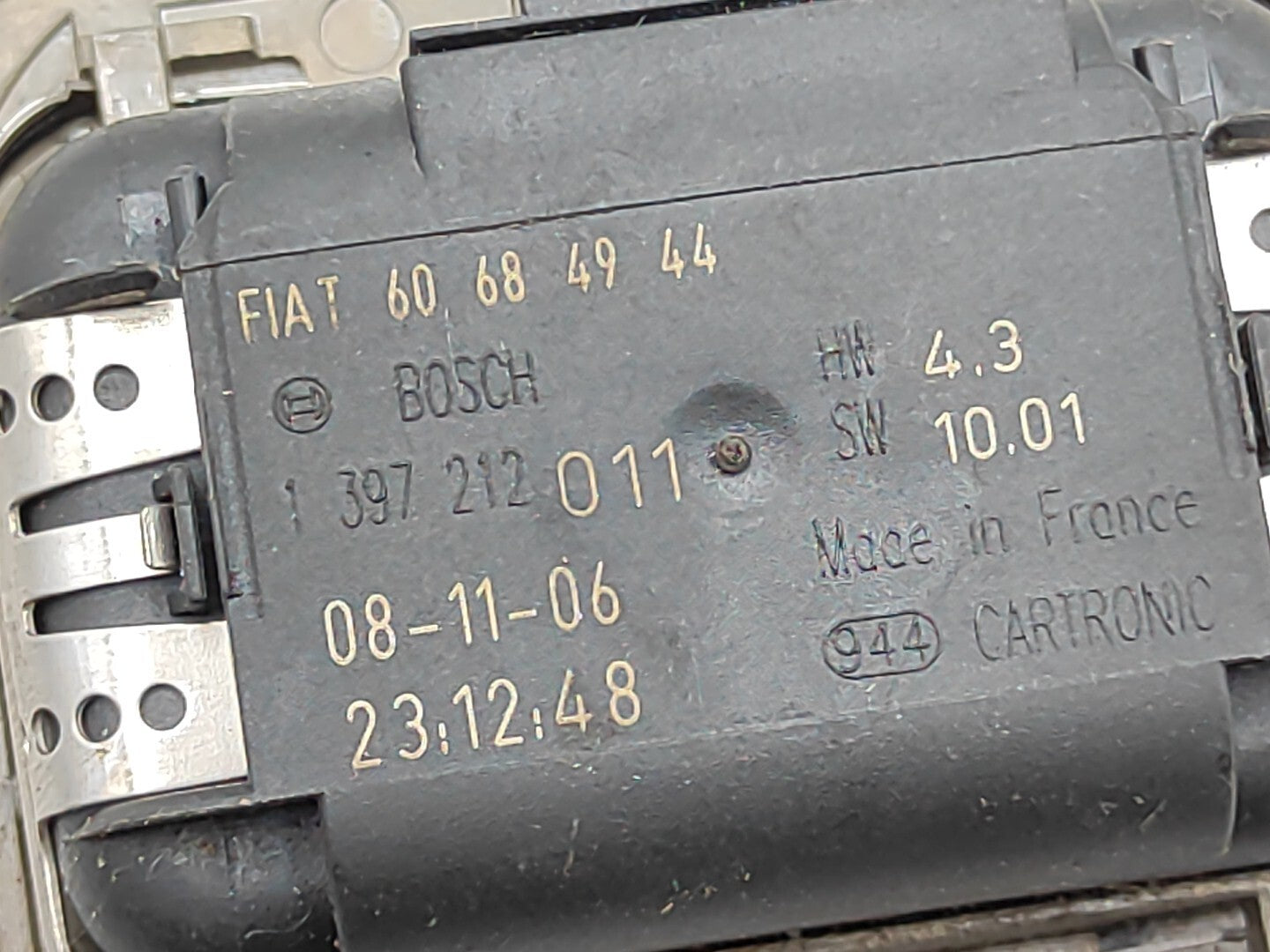 Alfa Romeo 159 1.9JTDm 85kW Diesel 2007 Front Windshield Rain Sensor 60684944