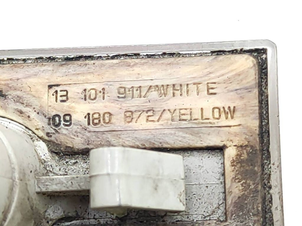 Opel Vectra C 2004 front left fender turn indicators light 13101911 