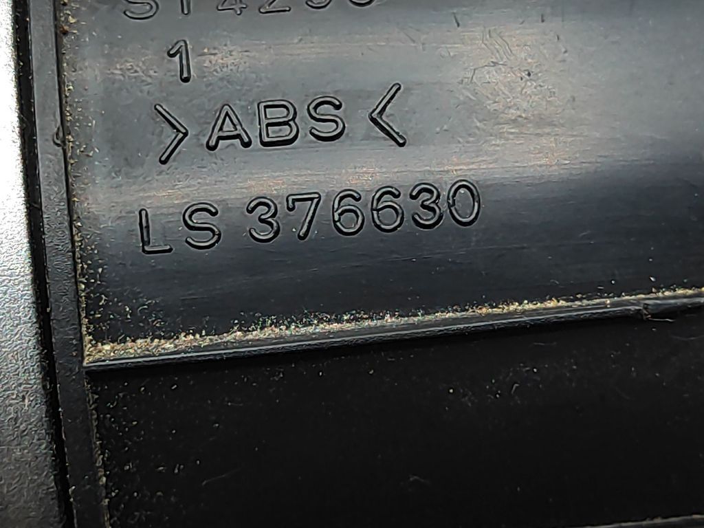 Alfa Romeo 159 2006 Front dashboard side air vent grill trim LS376630 