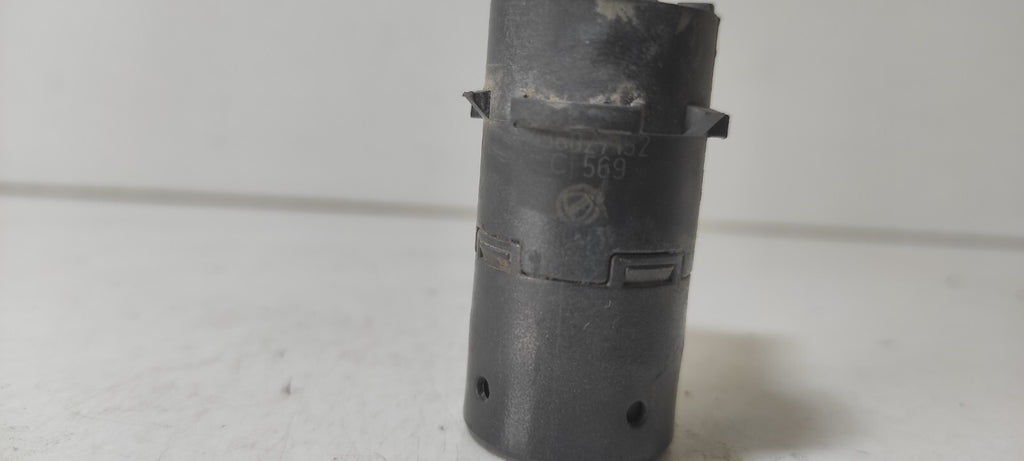 Alfa Romeo 156 2.4JTD 129kW 2005 Rear Bumper Parking PDC Sensor 156027152