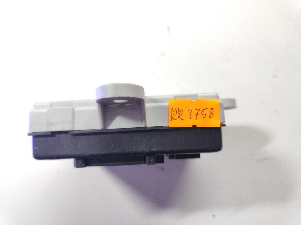 Volvo S60 2012 door control unit module 31334483 